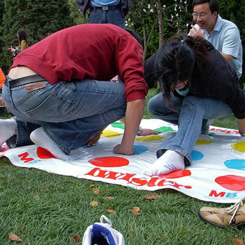 Twister Inspired Dance Mat Fam - مراجعة Party Games Group For Adults وسعره